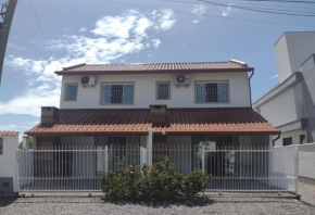 Sobrado praia Pinheira